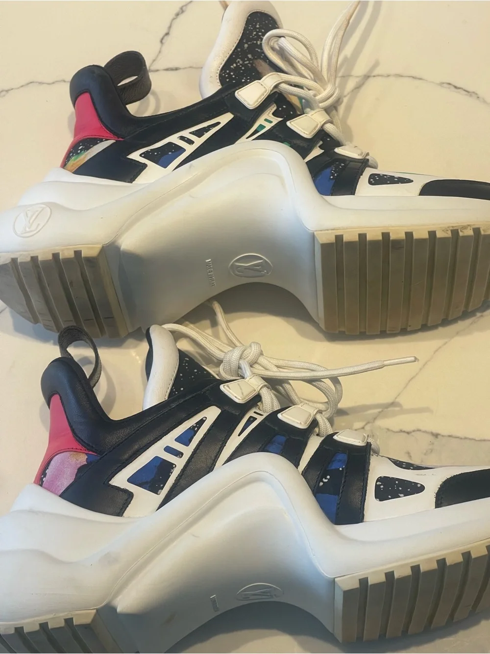 RARE Louis Vuitton Archlight Sneakers – MulticolorSize 39 / US 9 – 100% Authenti
